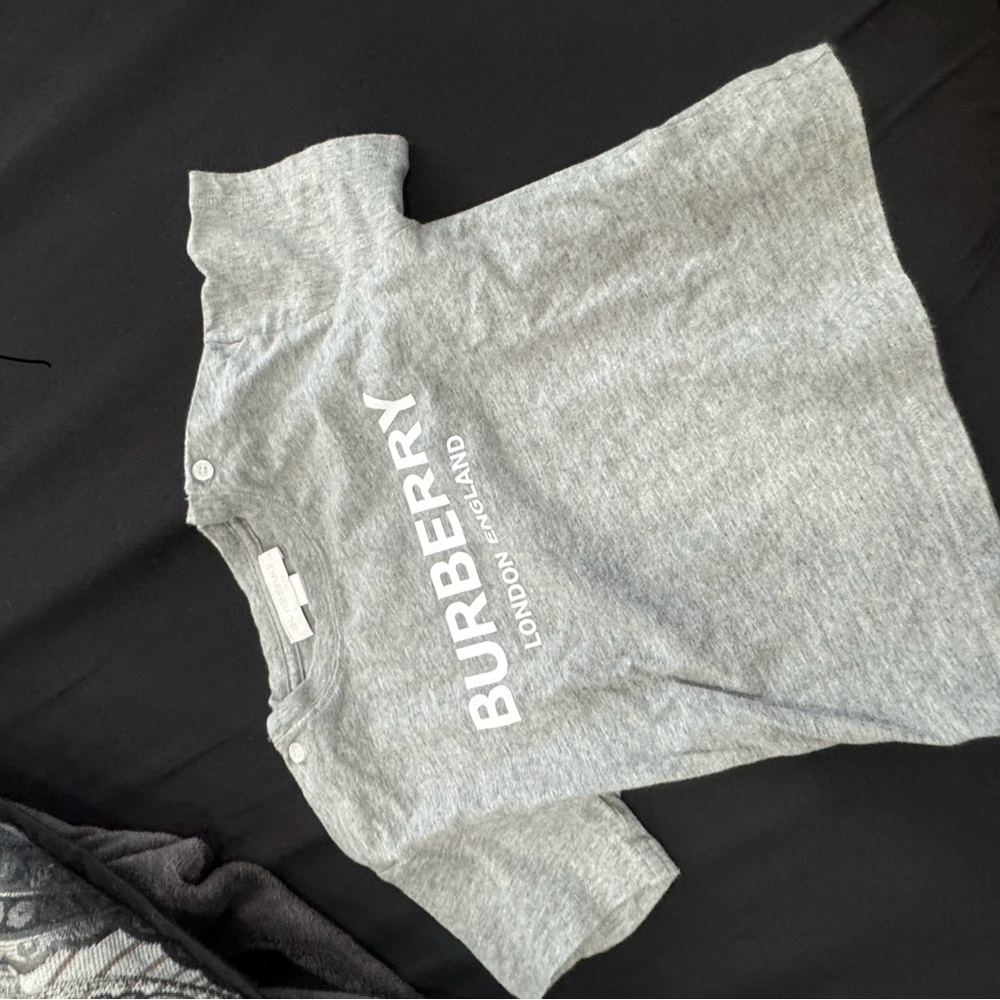 burberry tshirt